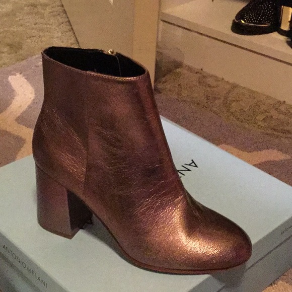 Metallic boots - Picture 3 of 4